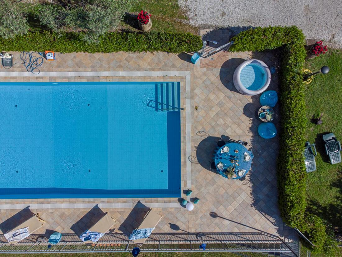 Sotto Il Cielo Di Toscana Appartamenti In Tenuta Only Adults No Pet Camaiore Exterior photo