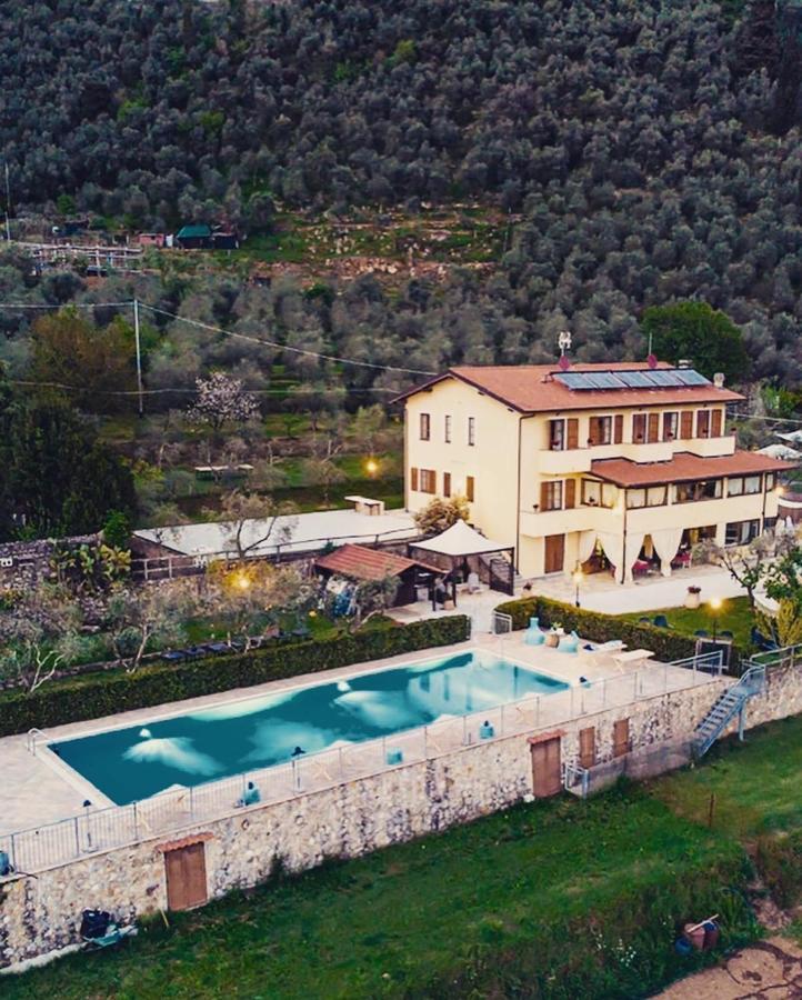 Sotto Il Cielo Di Toscana Appartamenti In Tenuta Only Adults No Pet Camaiore Exterior photo