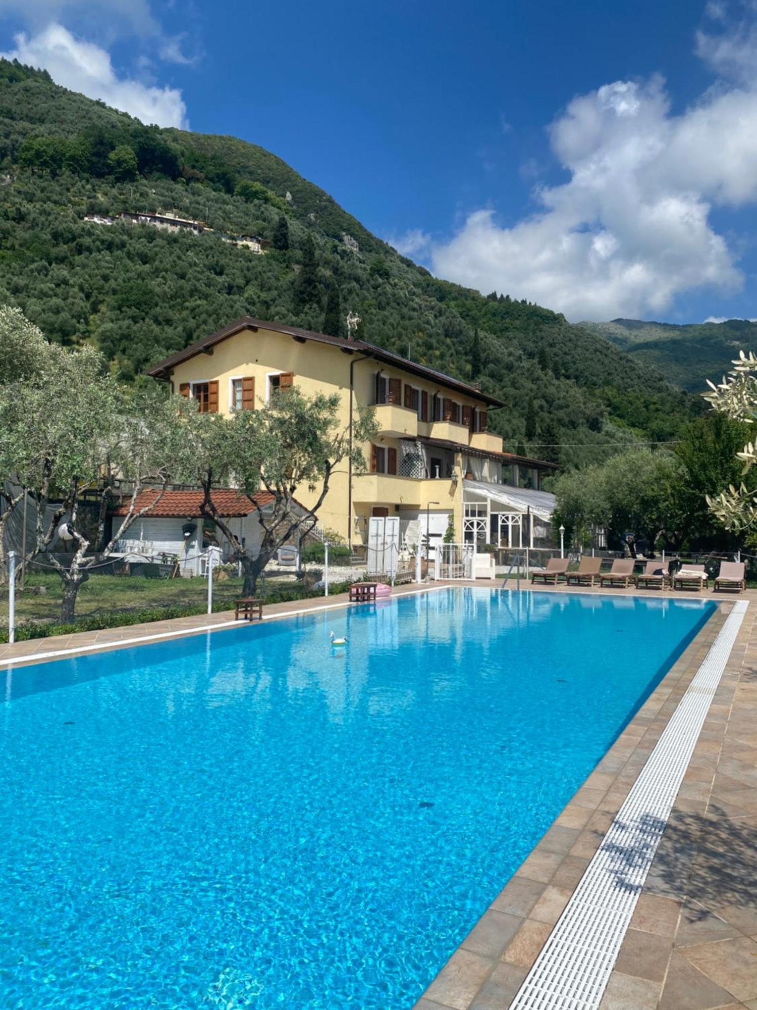 Sotto Il Cielo Di Toscana Appartamenti In Tenuta Only Adults No Pet Camaiore Exterior photo