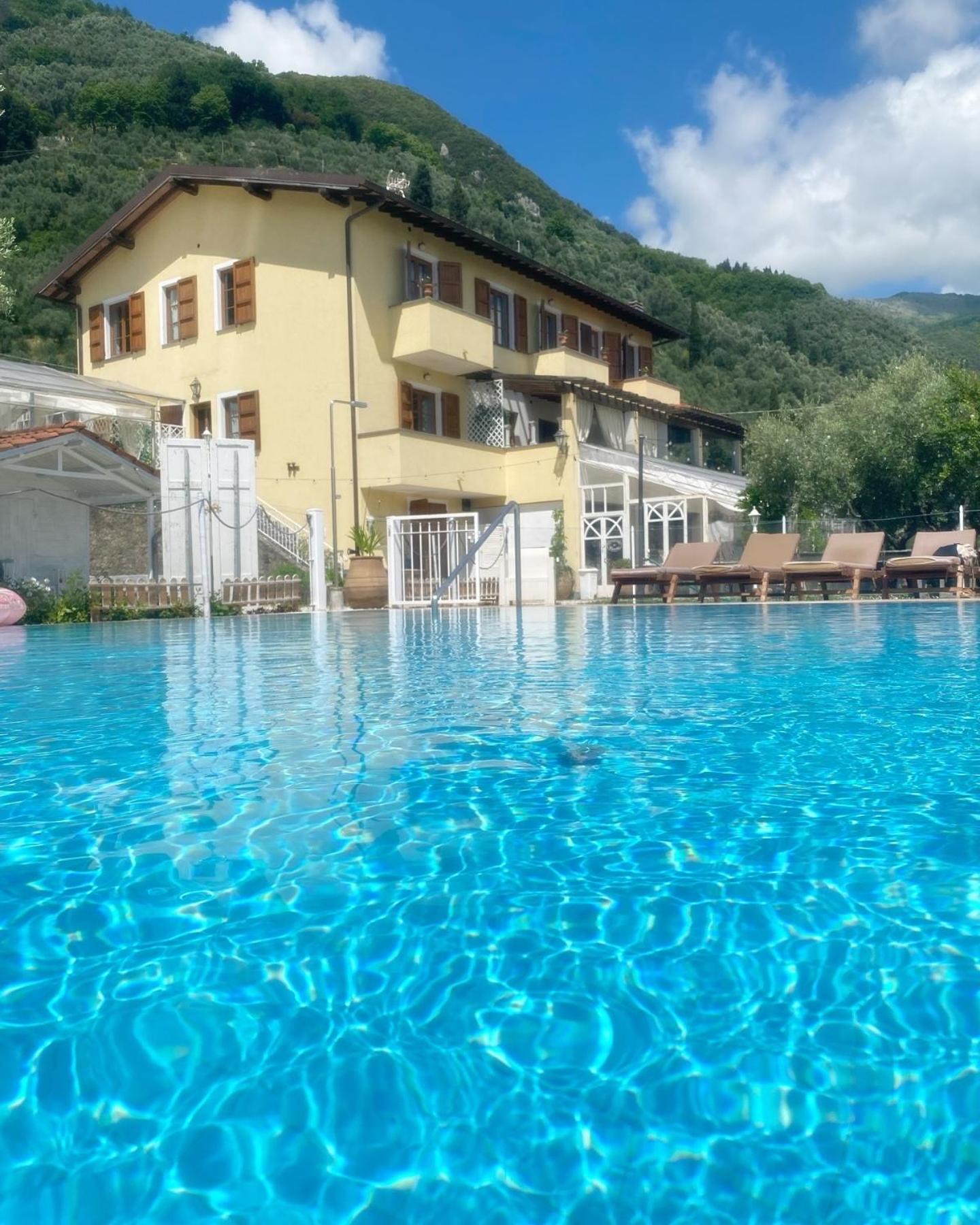 Sotto Il Cielo Di Toscana Appartamenti In Tenuta Only Adults No Pet Camaiore Exterior photo